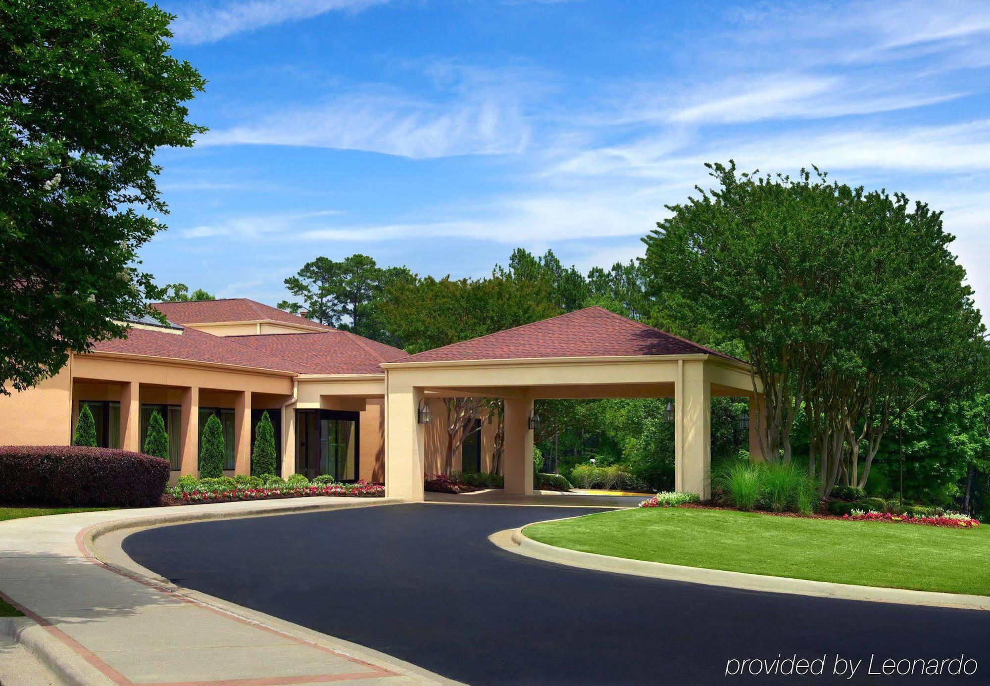 Courtyard By Marriott Birmingham Homewood Exterior photo