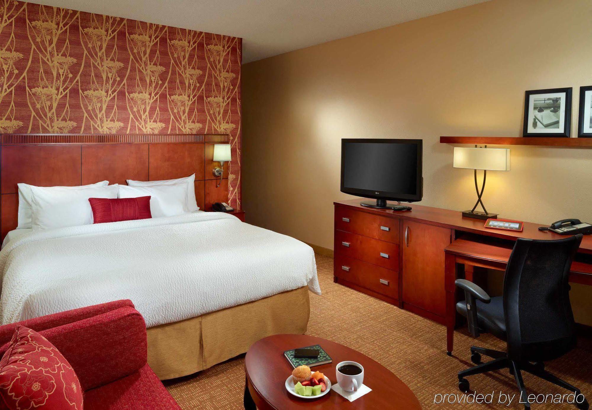 Courtyard By Marriott Birmingham Homewood Exterior photo